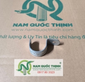 Kẹp Ống Không Đế 1 Lỗ EMT D32 1 Inch Giữ Ống Thép Luồn Dây Điện Trơn 