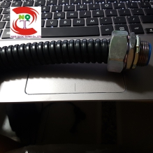 Đầu nối ống ruột gà lõi thép kết nối hộp box điện là giải pháp hữu ích