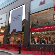 Ống thép luồn dây điện cho Shopping H&M đẳng cấp hơn
