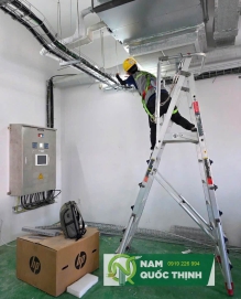 Kẹp Giữ Máng Lưới Trung Tâm Lắp Đặt Ra Sao Với Máng Điện Inox