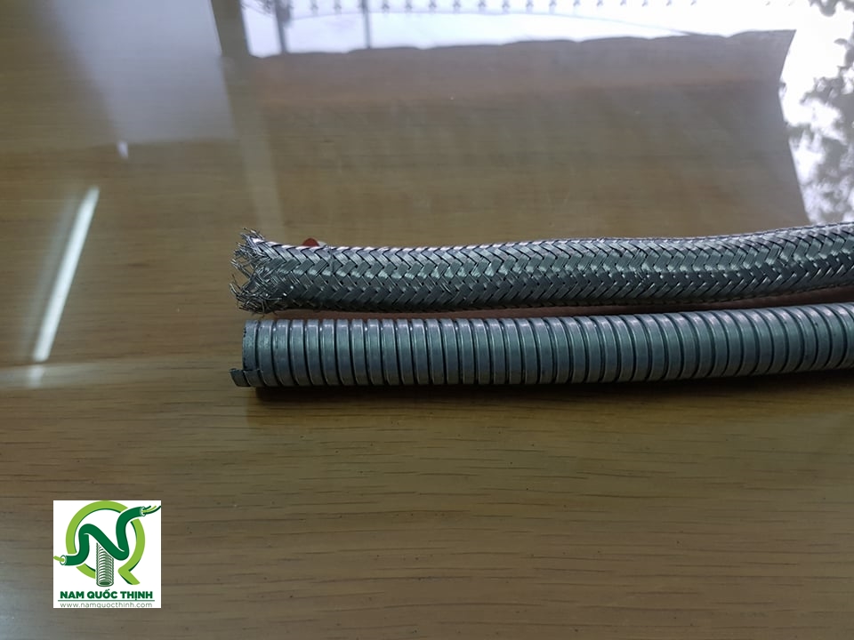 Ống ruột gà thép bọc inox 304 chống cháy nổ 