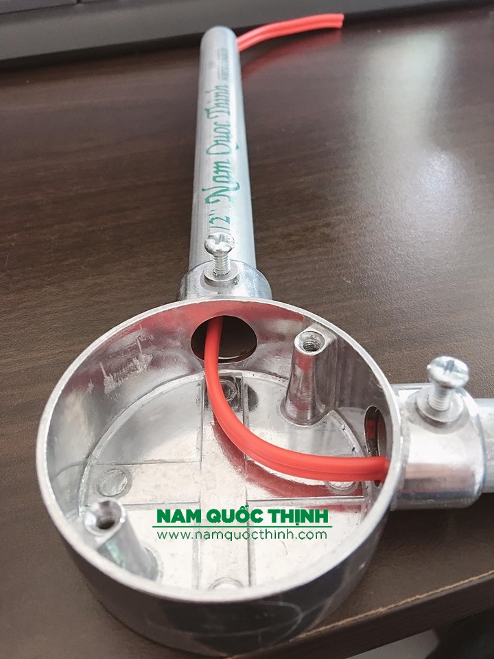 Hop noi 2 nga vuong ong tron emt