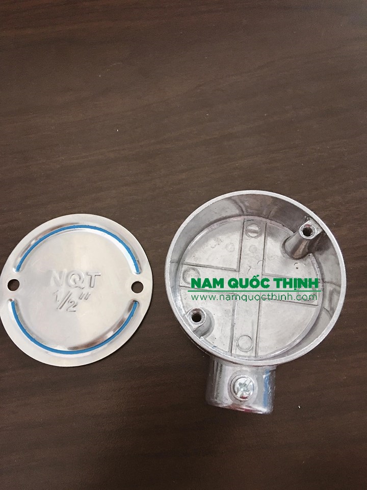 Hộp 1 Ngã Trơn EMT