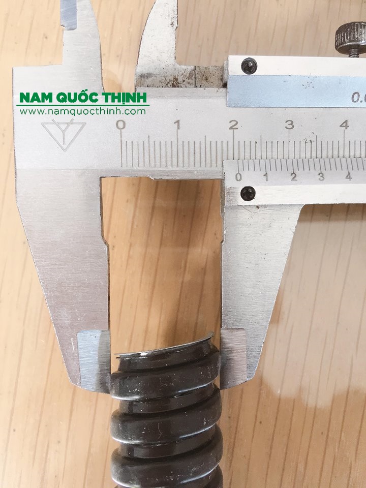 ống ruột gà lõi thép
