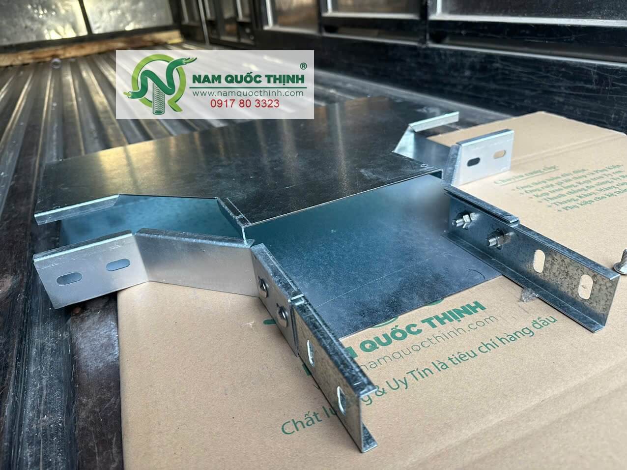 ben ngoai bulong inox noi mang cap 200x50