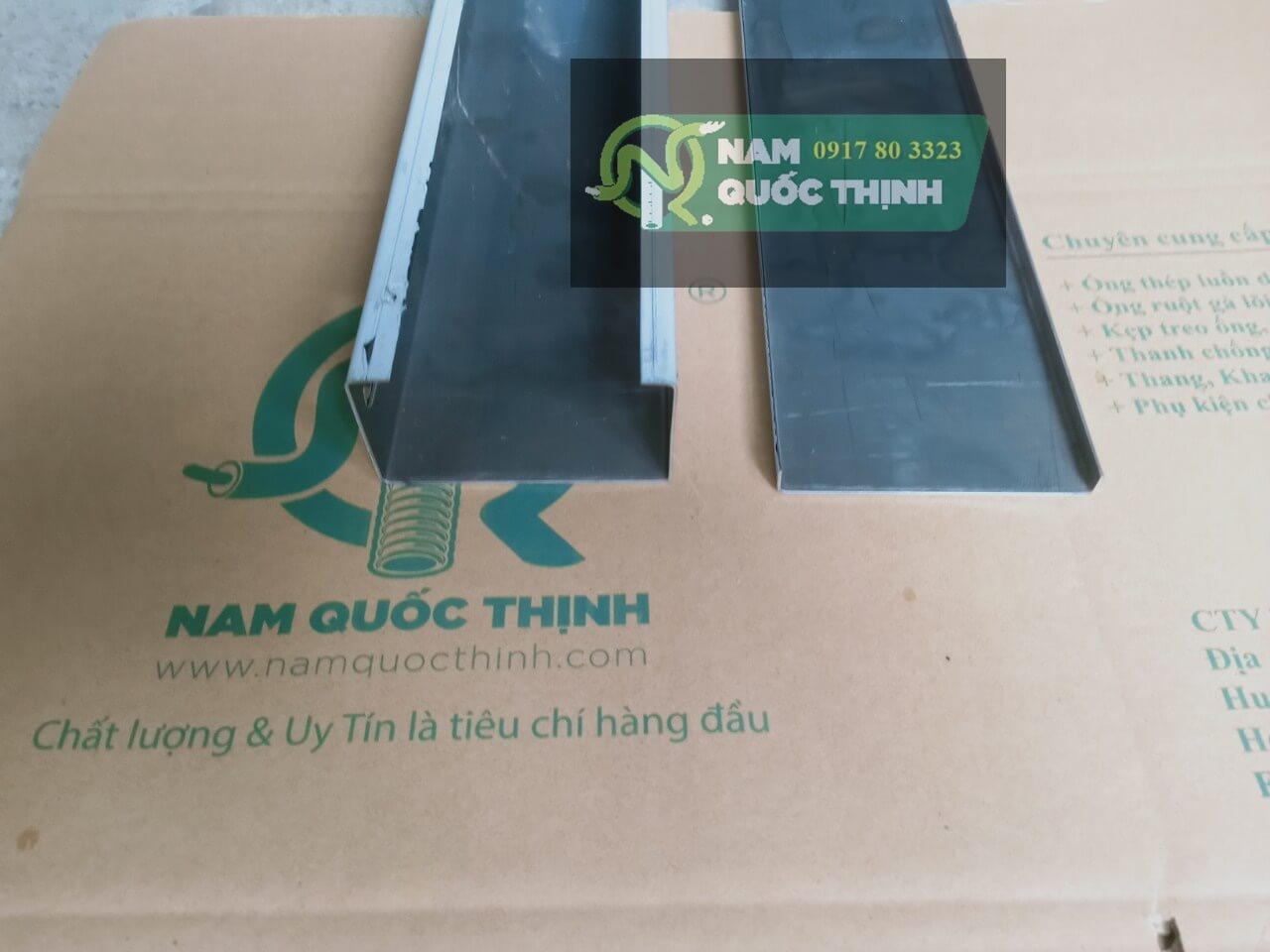 ben trong mang cap inox 304 100x50 mm