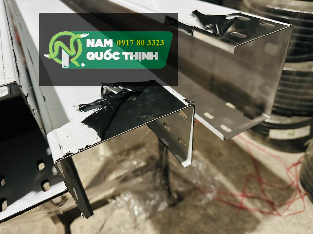 canh day bottom mang cap dien inox 304 150x100 1 li 2