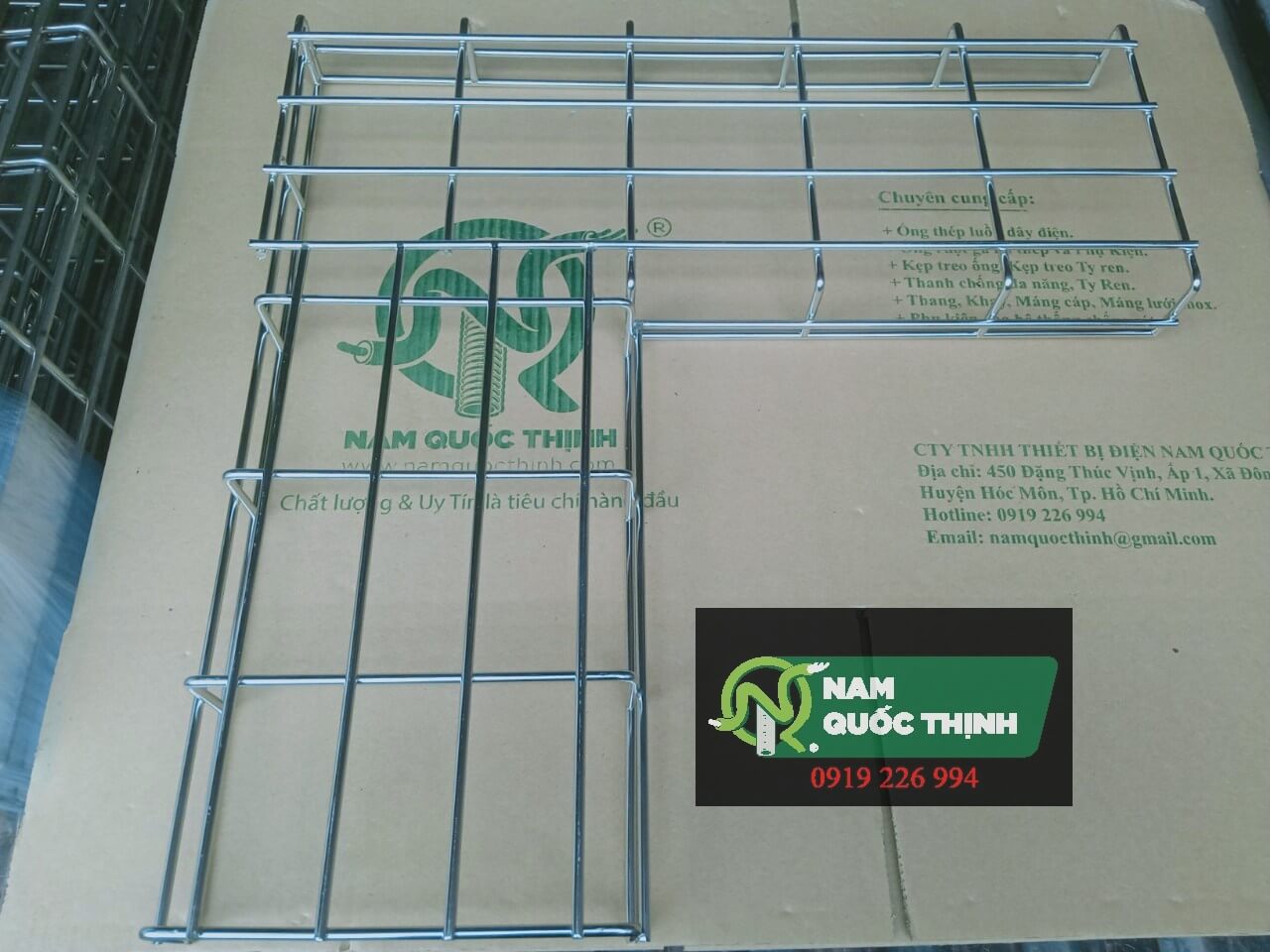 canh day mang cap luoi inox 200x50