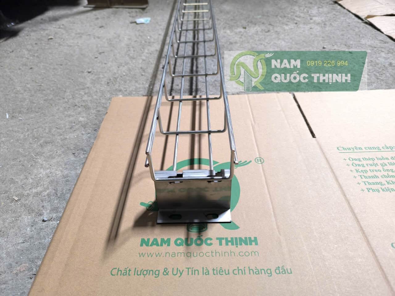 chan chong san fsd mang luoi inox 100x50 mm