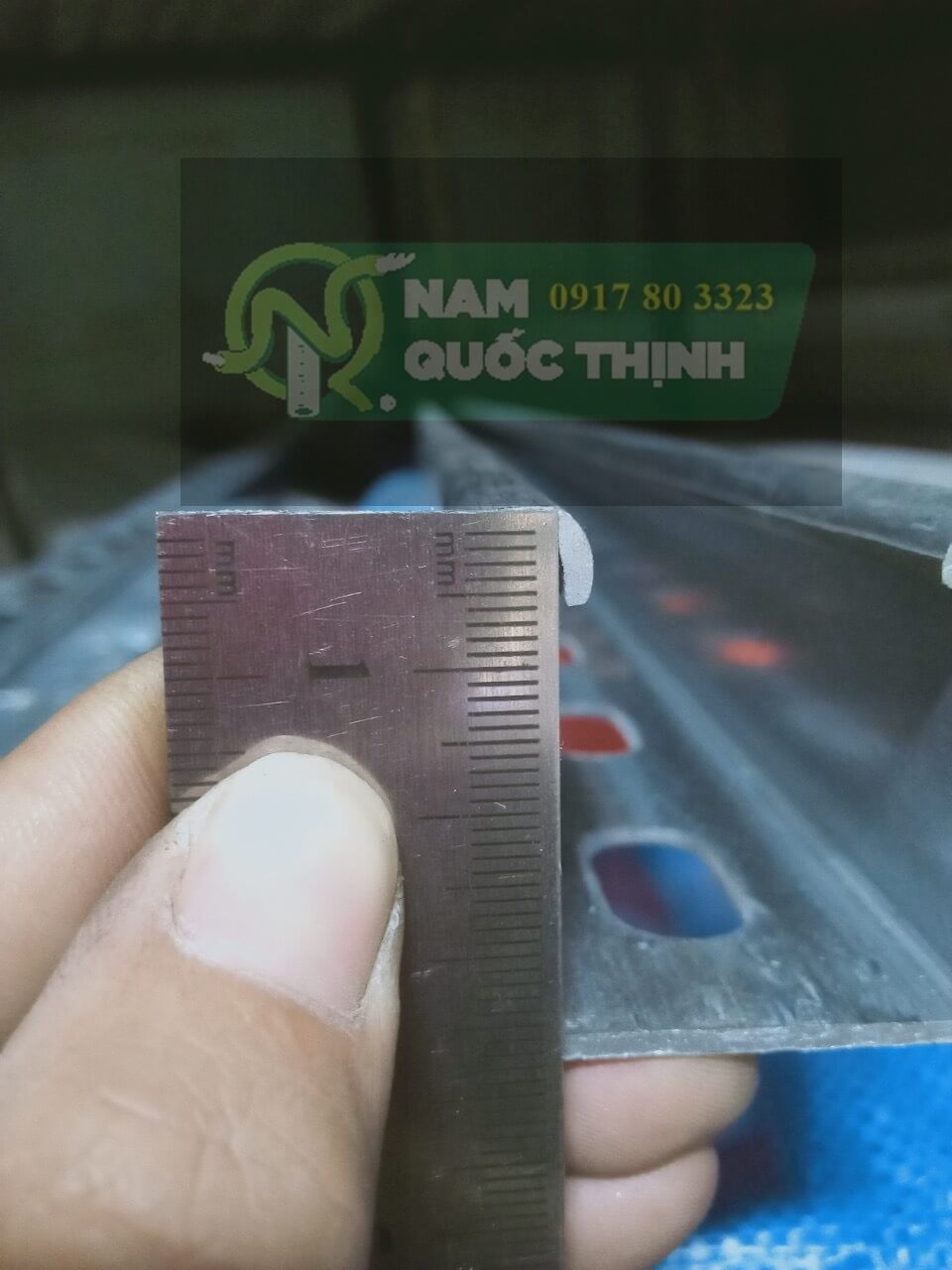 chieu cao thanh unistrut da nang duc lo ton kem 41x41 mm