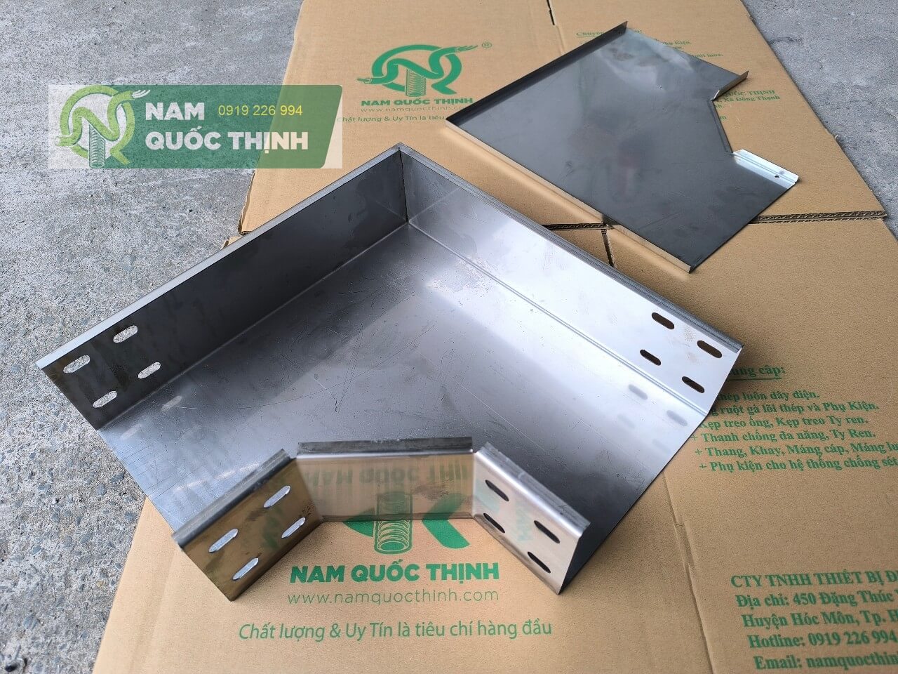 co 90 do mang cap cable truking 200x100 mm inox 304 1 ly 2