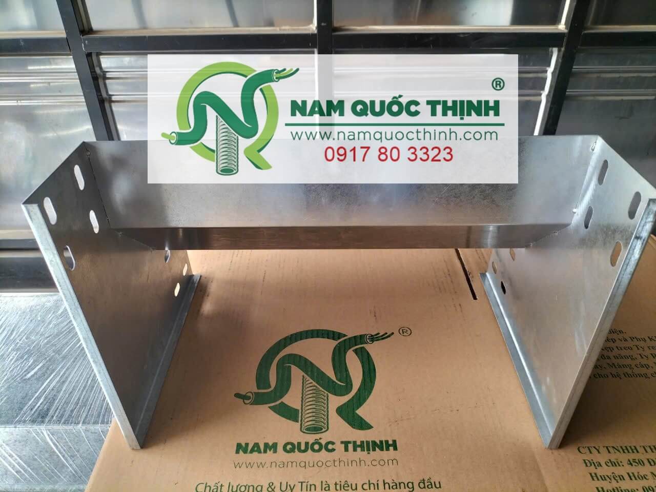 co dung xuong mang cap trunking thep ma kem 400x100 mm 1 ly