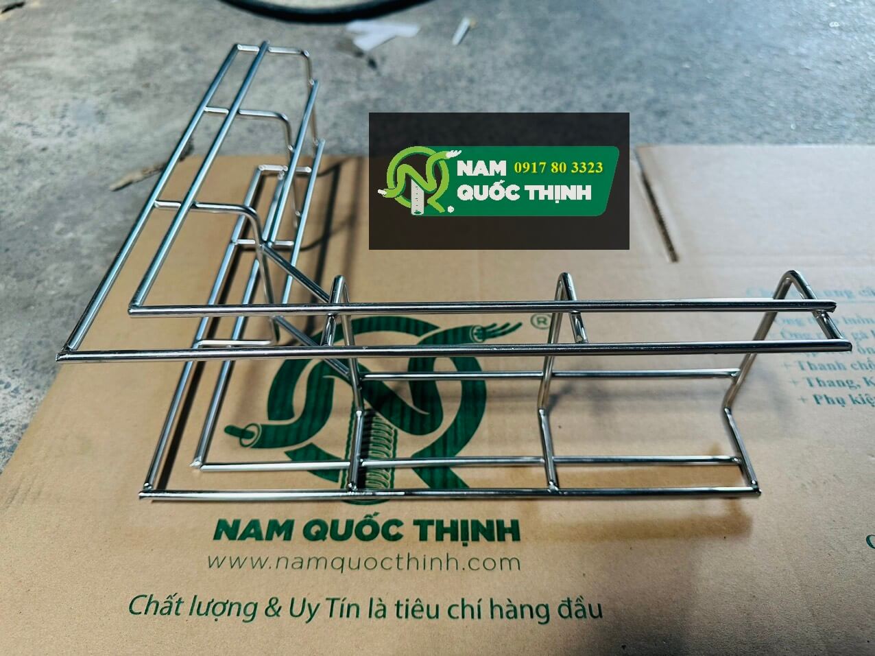 co xuong mang cap luoi inox 304 100x50x5 mm