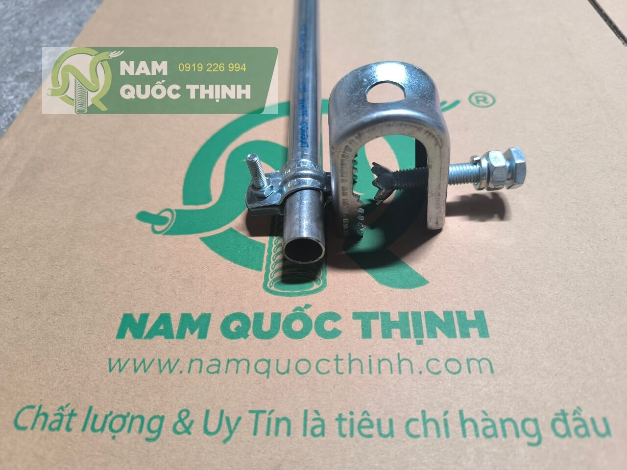cum treo cr noi kep xa go treo ty ca sau giu ong kem luon day dien tron emt phi 20 mm