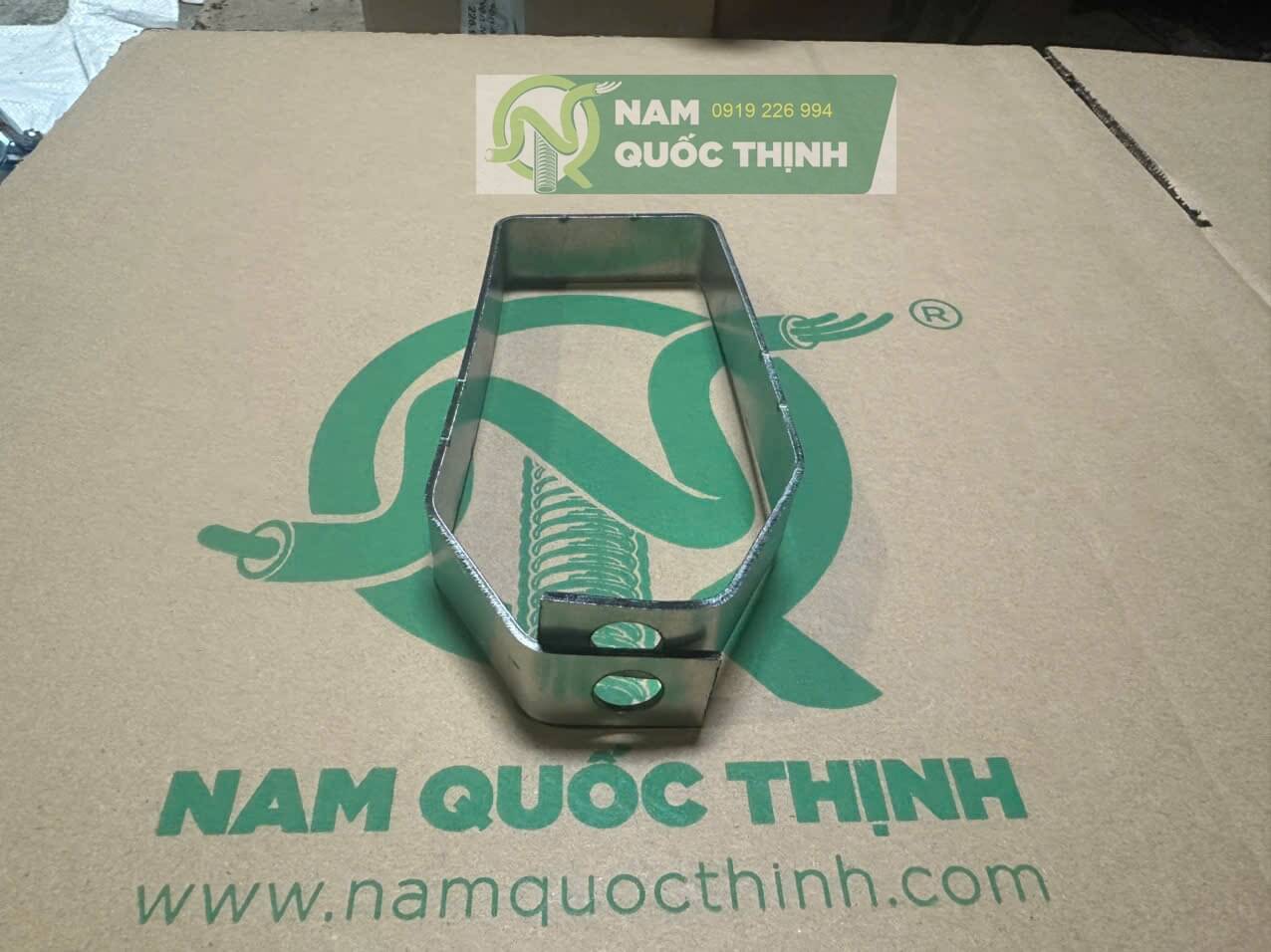 dai treo mang dien thep ma kem 110x55x2.0 mm