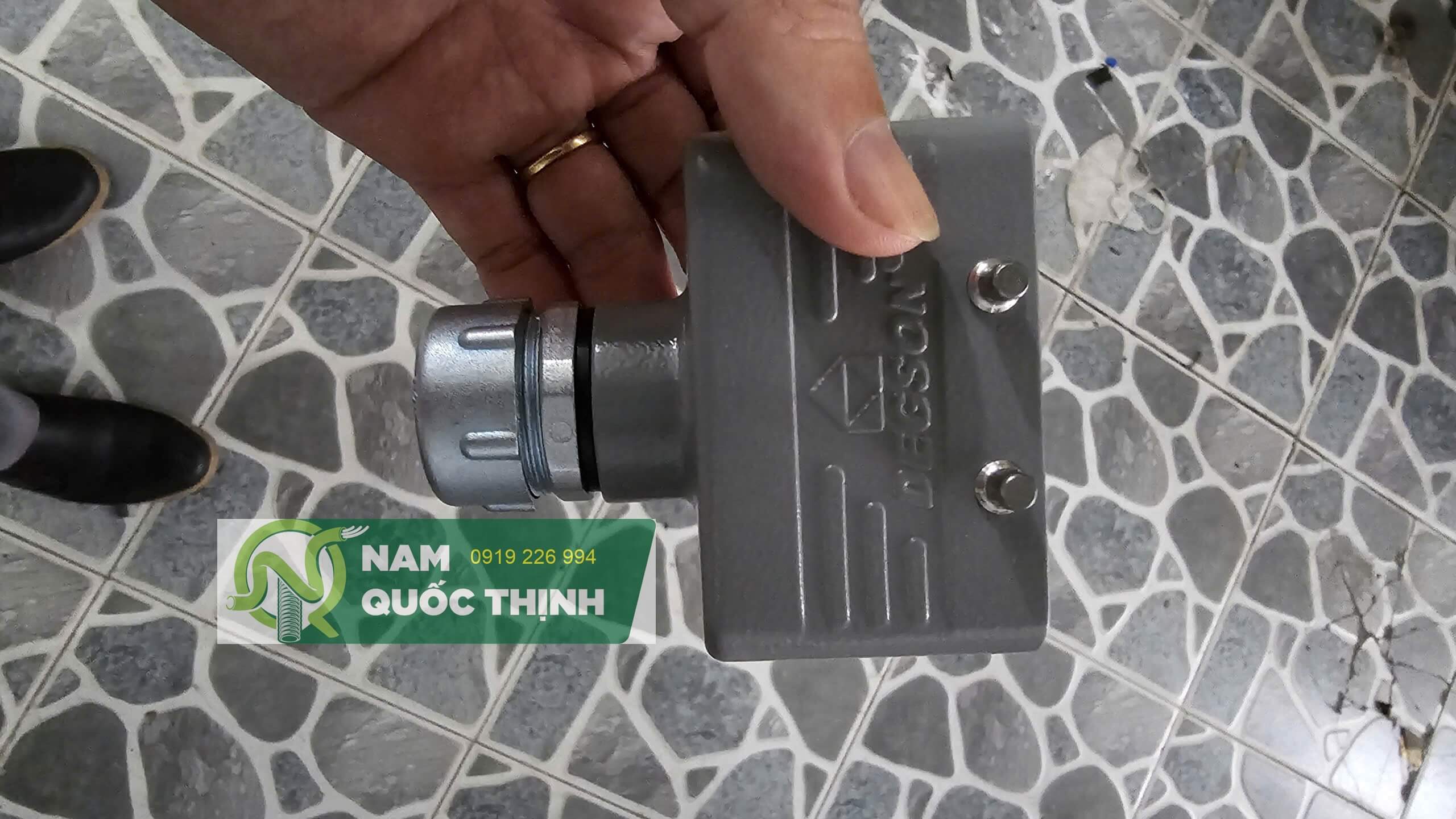 dau noi ruot ga kem thep boc nhua m19 vao dau noi degson