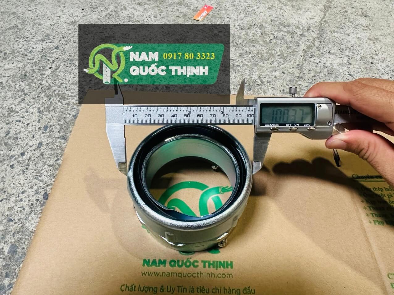 duong kinh ngoai ruot ga kem boc nhua pvc phi 90 va ong thep gi luon day dien emt 3 inch