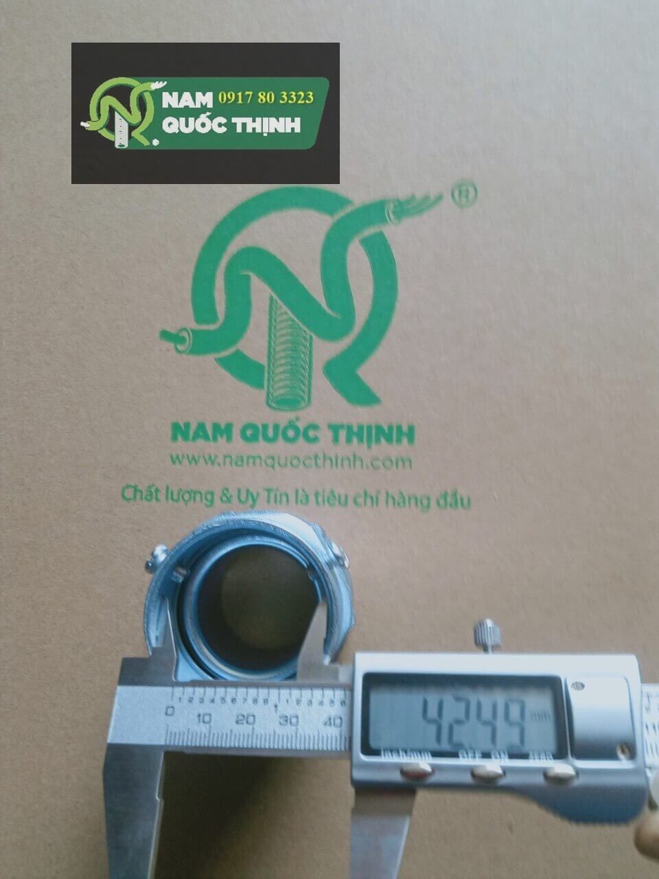 duong kinh trong dau noi ong thep luon day dien mem boc nhua voi ong thep emt d42