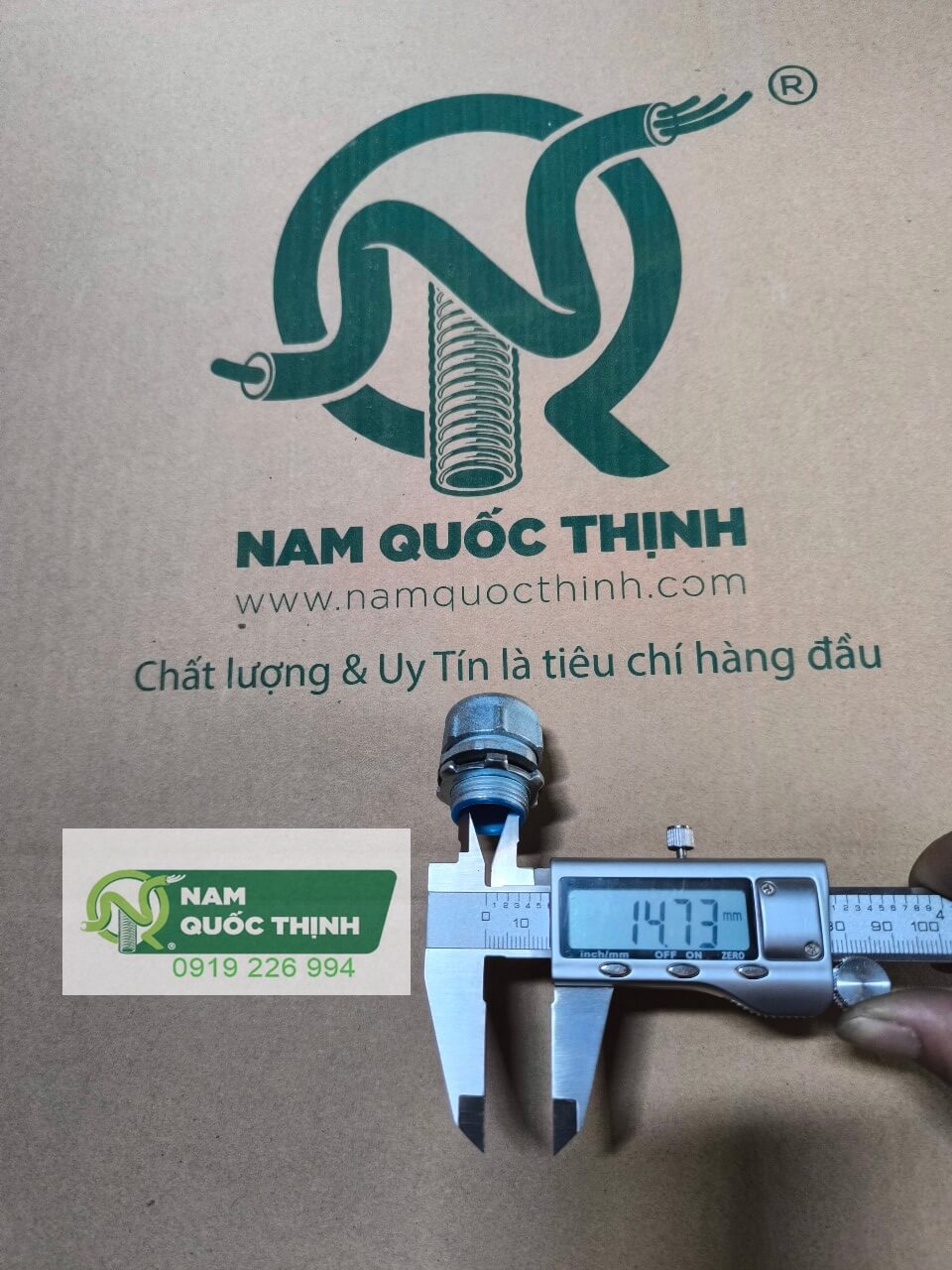 duong kinh trong dau noi ren ngoai ong ruot ga trang kem boc nhua d16 mm