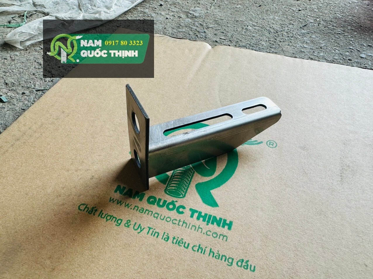 gia do mang cap dang luoi inox 100x50x5 mm