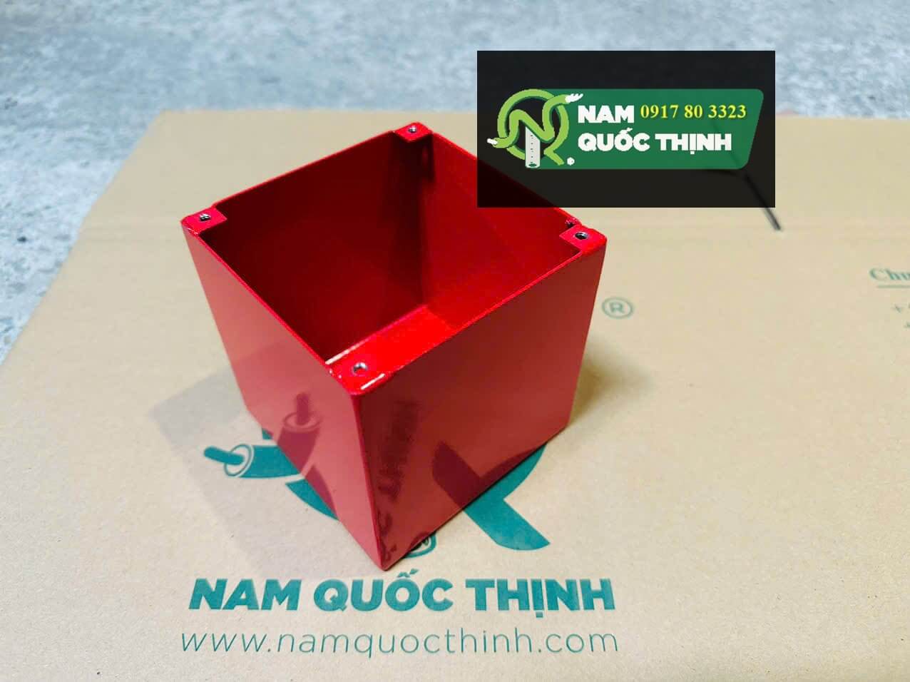 hop thep trung gian noi dien 100x100x100 mm son tinh dien mau do