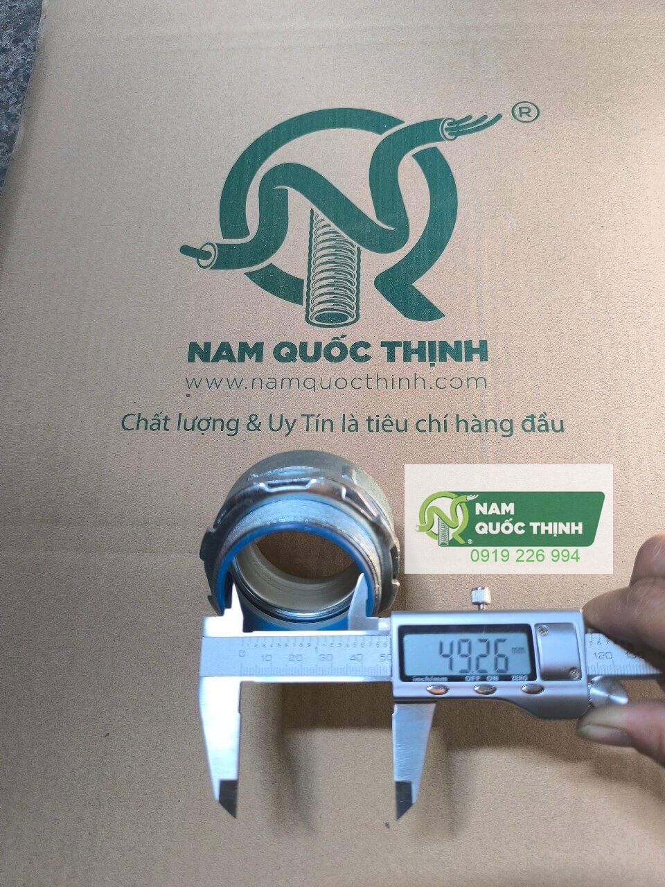 inside cap dien ben tron connector dau noi ruot ga loi thep flexible steel tube 2 inch 60 mm
