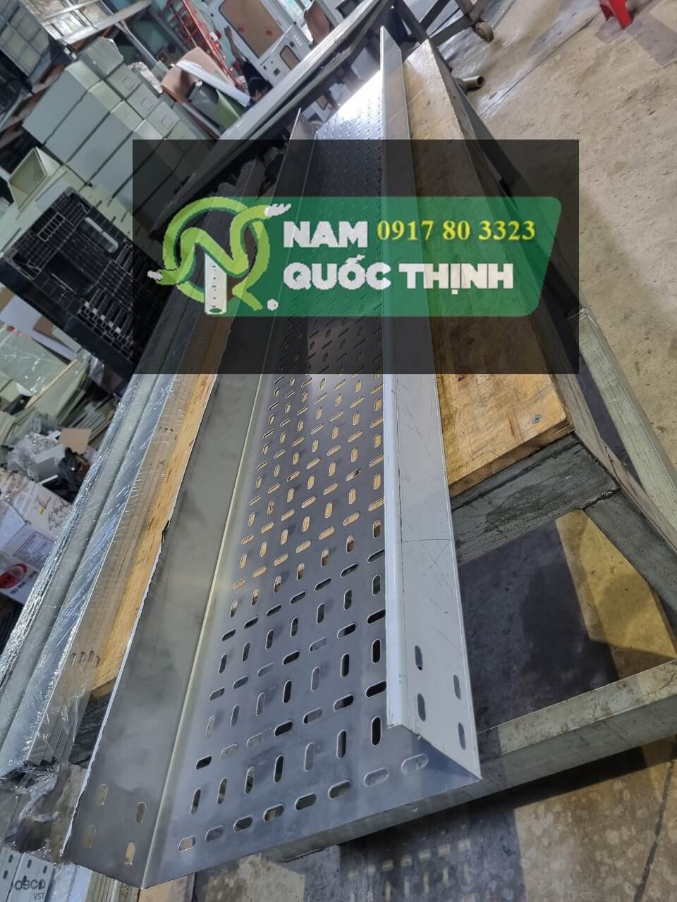 khay cap cable tray inox 304 dot lo 200x100 mm 1 ly 2