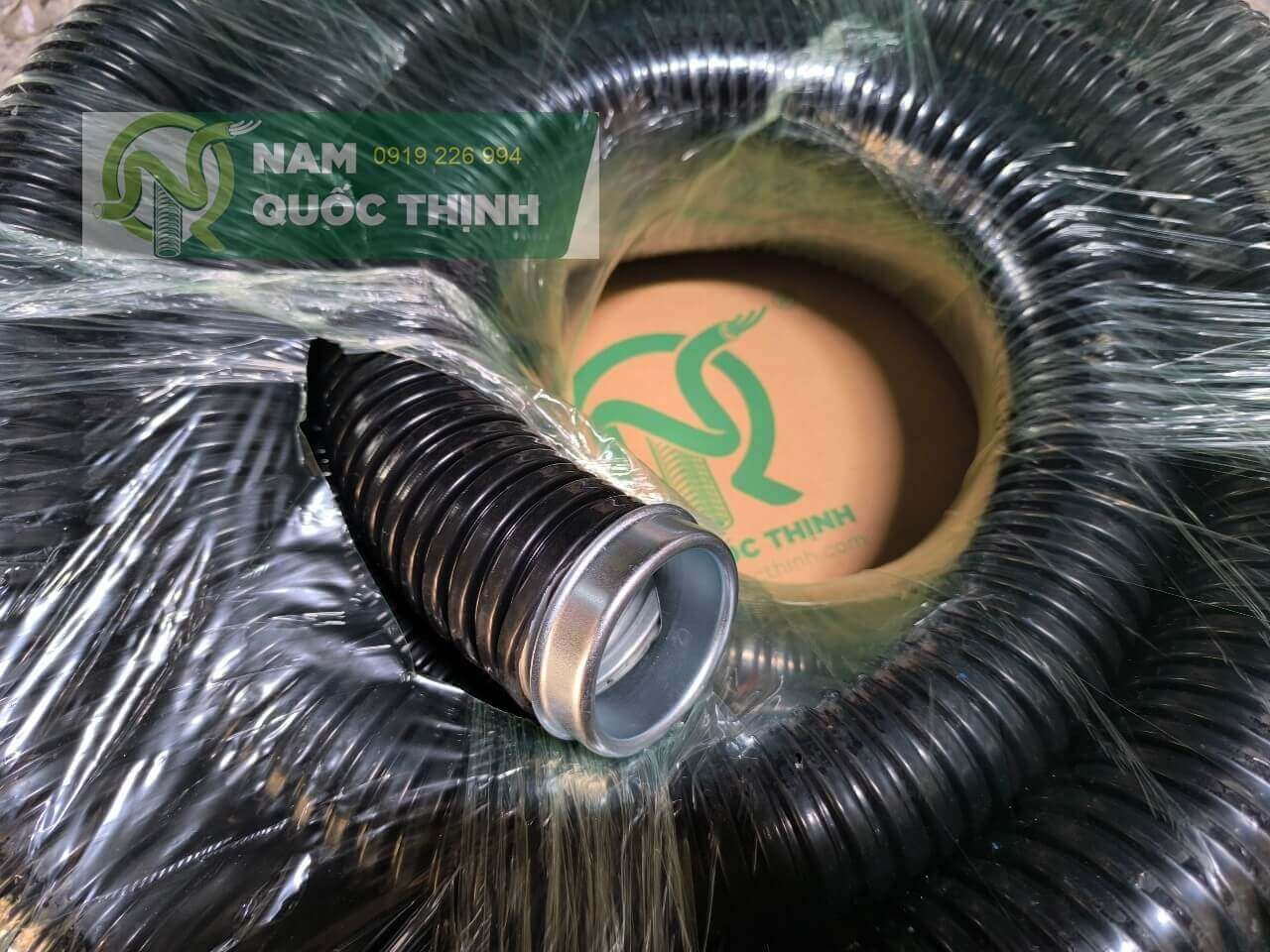 khoa cuoi luoi ga ruot ga sat boc nhua phi 90 mm