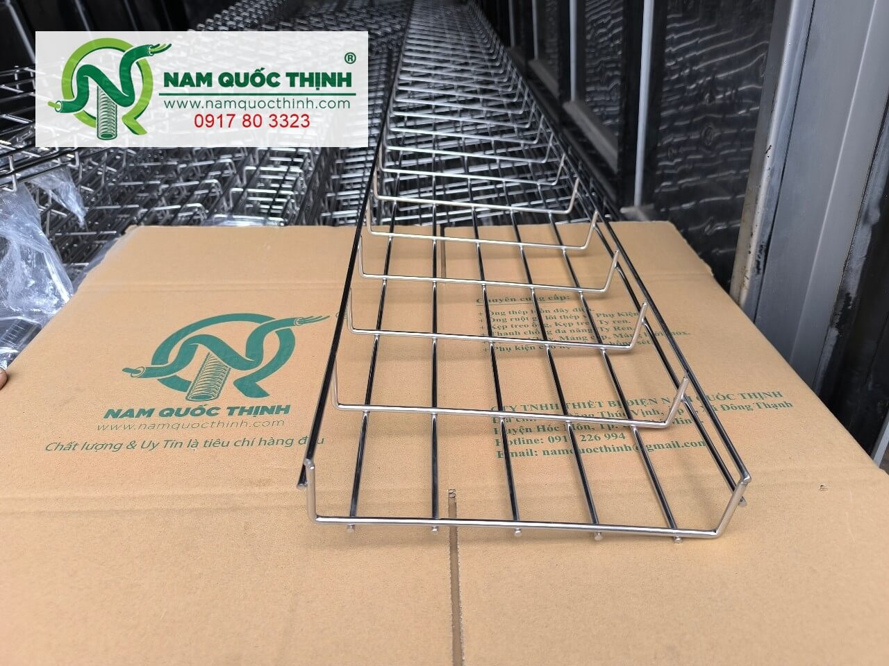 mang cap dang luoi inox 304 di day cap 250x50 mm