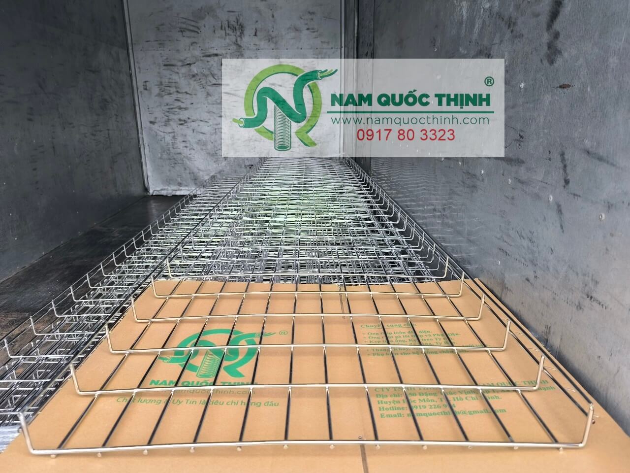 mang cap dang luoi inox 600x50 mm