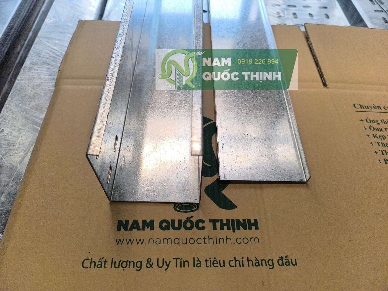 mang dien ton kem 100x100x1.5 mm