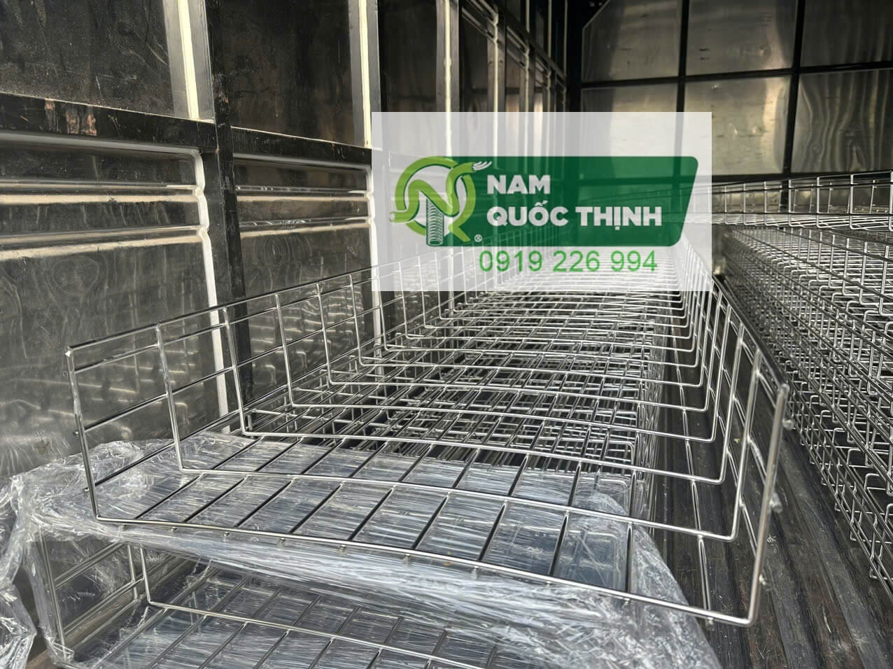 mang luoi inox 304 500x150x5x3000 mm