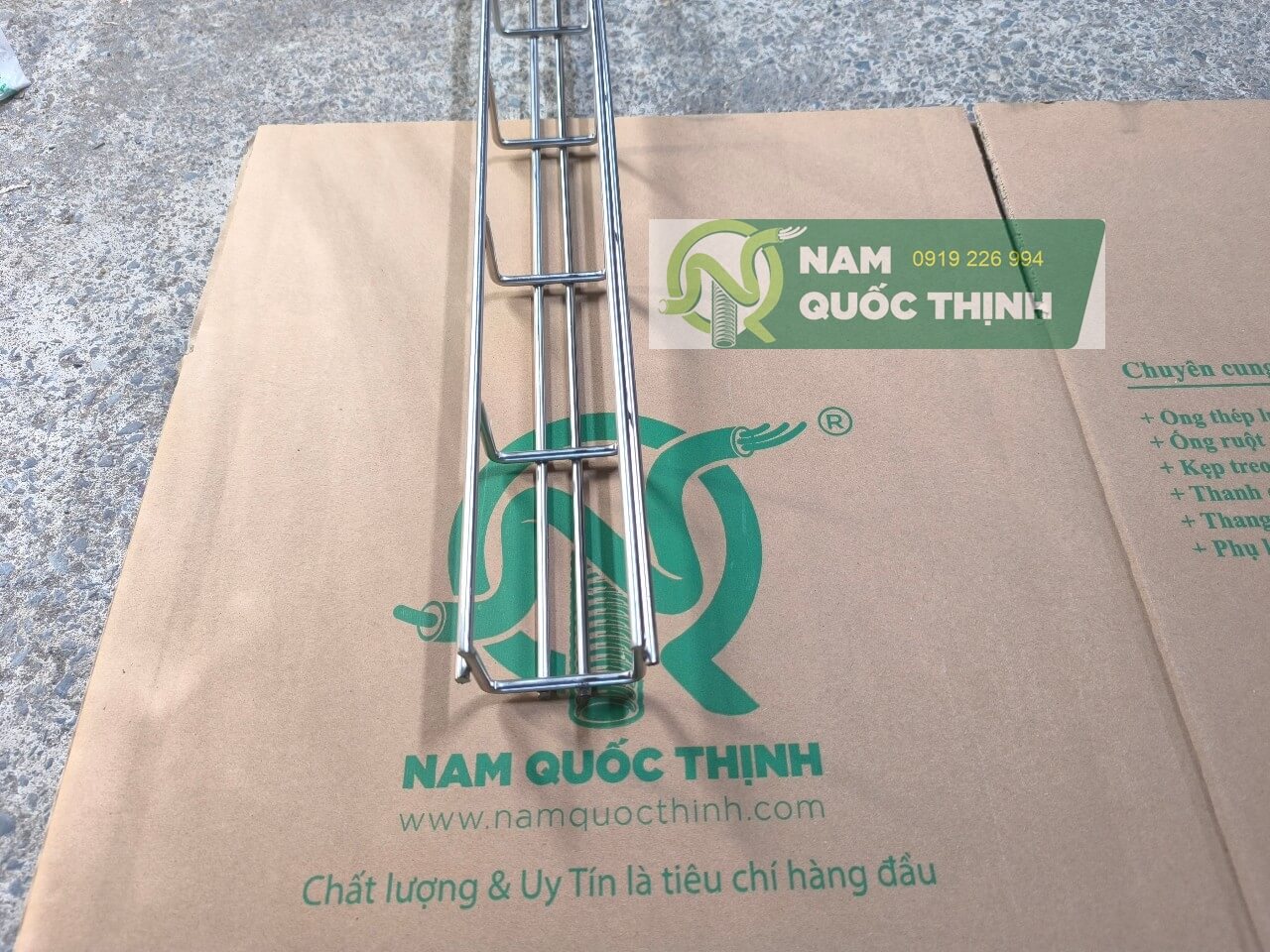 mang luoi inox 50x50 mm 2 day do day 5 ly
