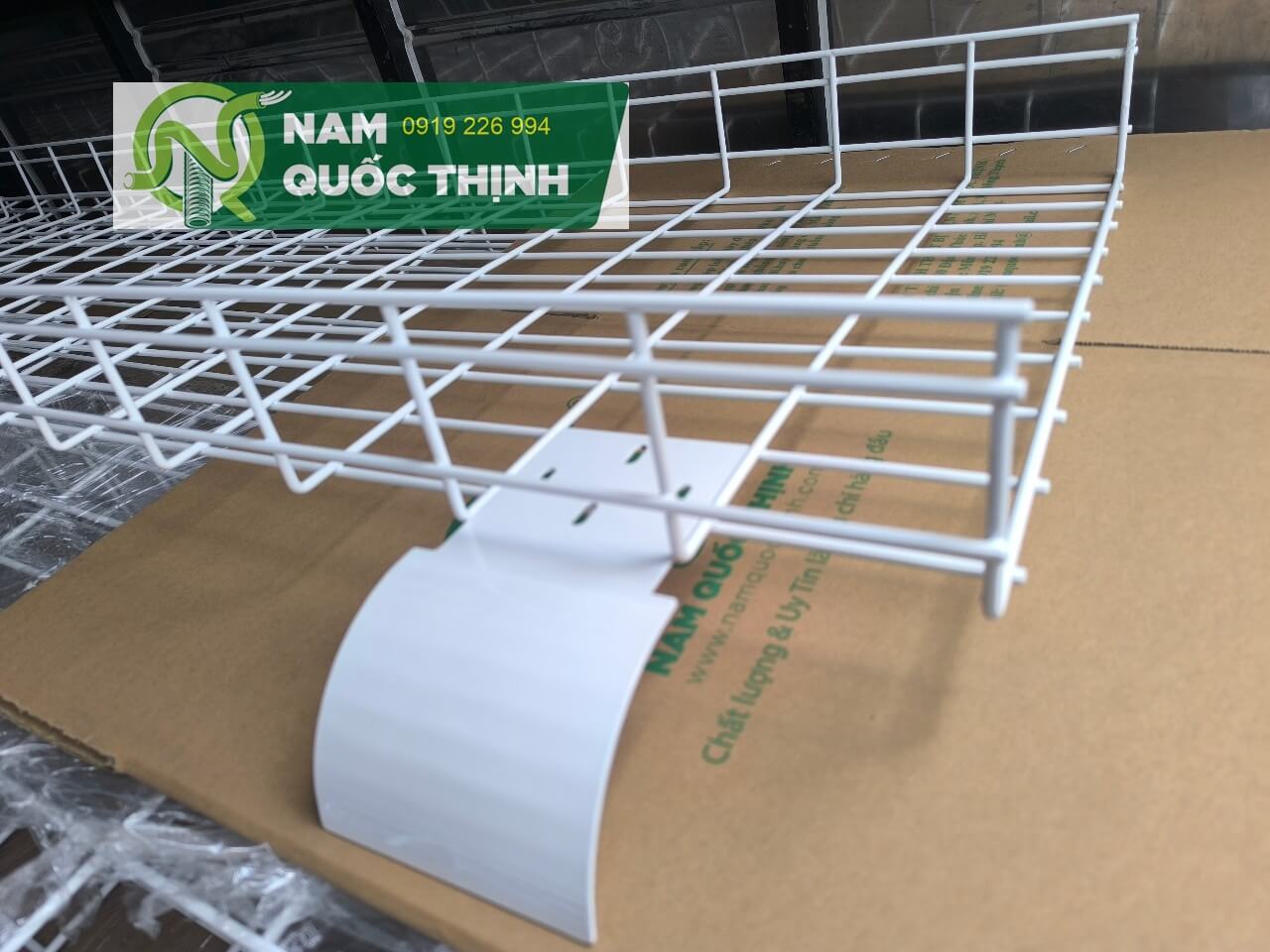 mieng dan mang luoi son tinh dien 500x100 mm mau trang