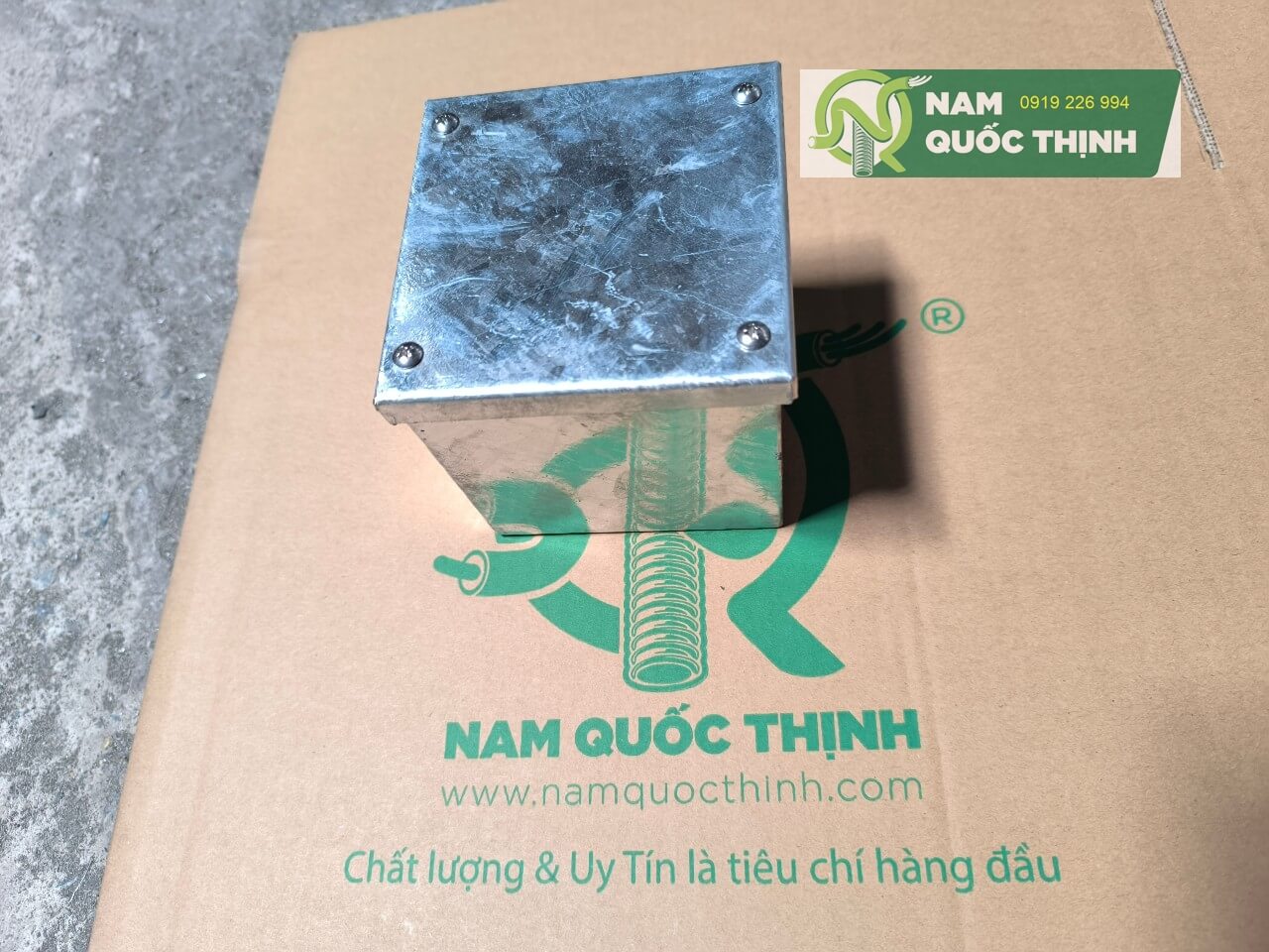 pullbox ma kem nhung nong 100x100x100x1.2 mm