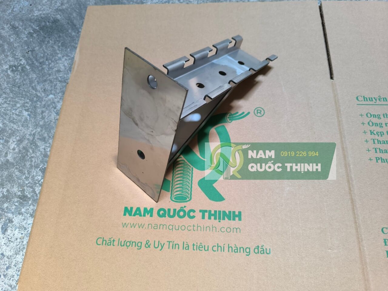 tay gia do mang dien luoi inox 200x50