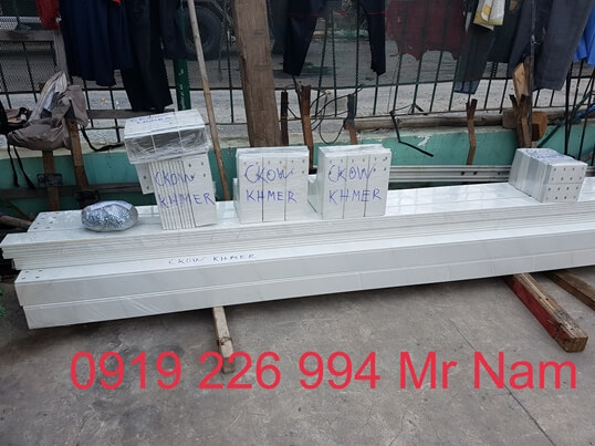 Máng cáp sơn tĩnh điện màu trắng