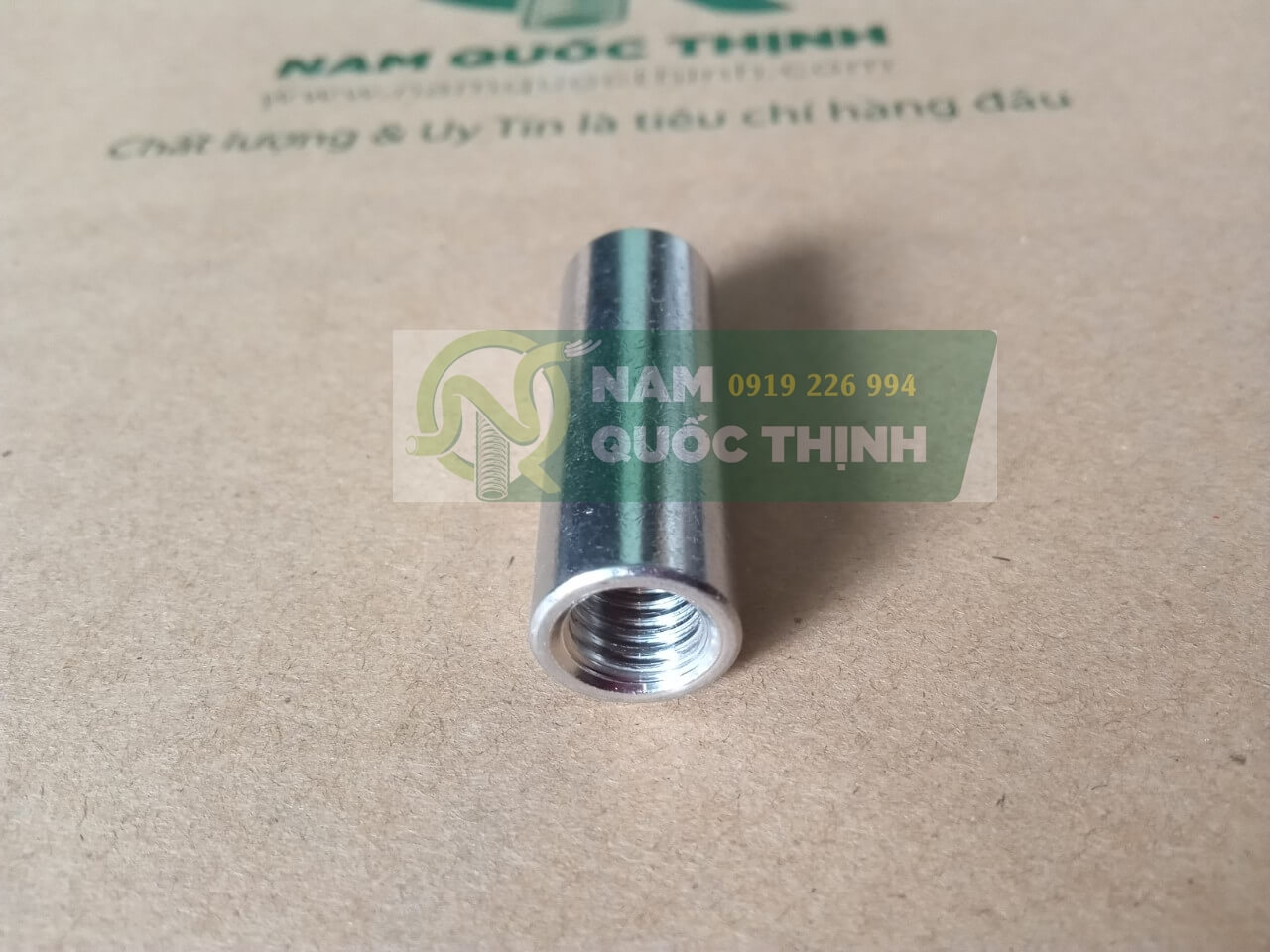 khớp nối ty ren tròn inox 304 m10