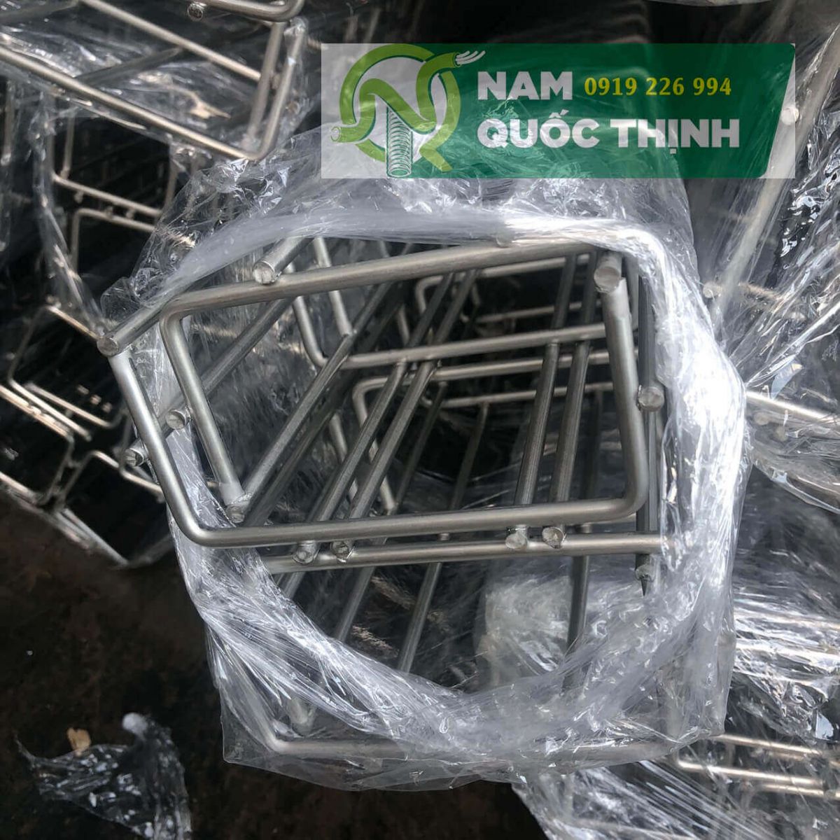 máng cáp dạng lưới inox 100x50