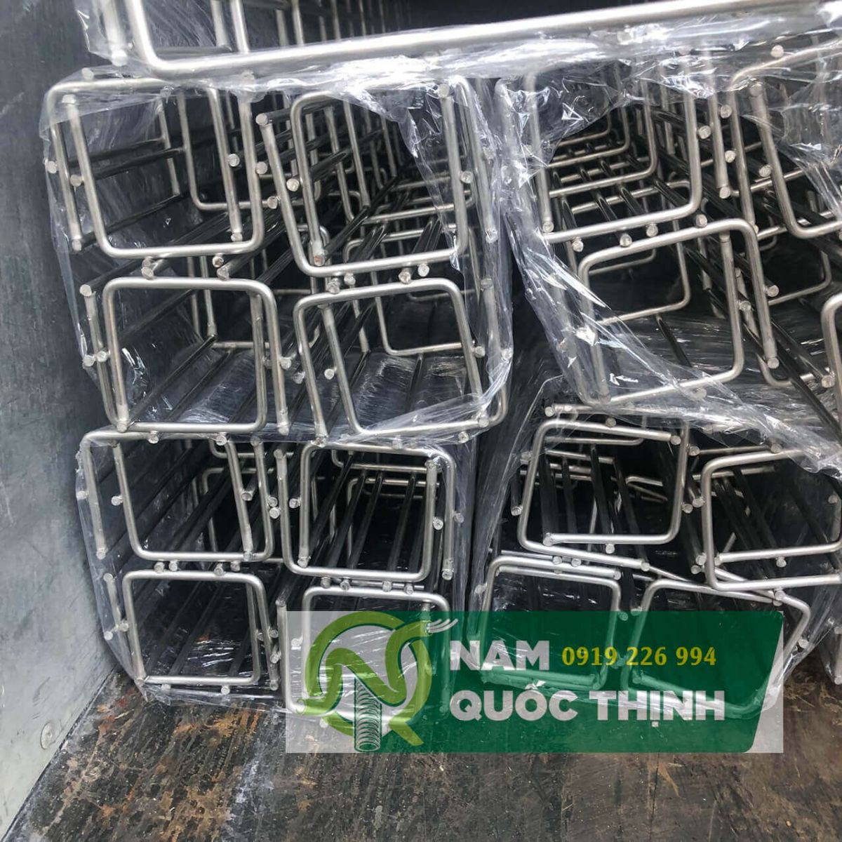 máng cáp dạng lưới inox 50x50