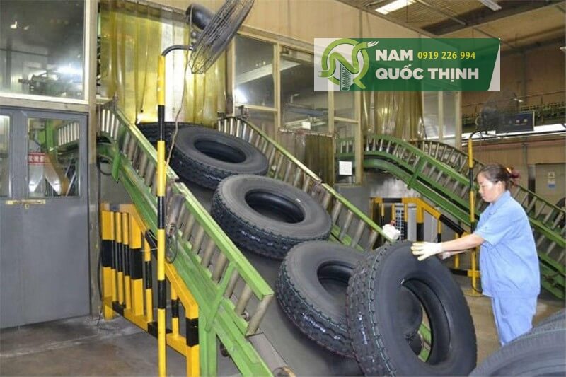 nhà máy sản xuất vỏ ô tố advance dùng ống thép luồn dây điện trơn emt nqt