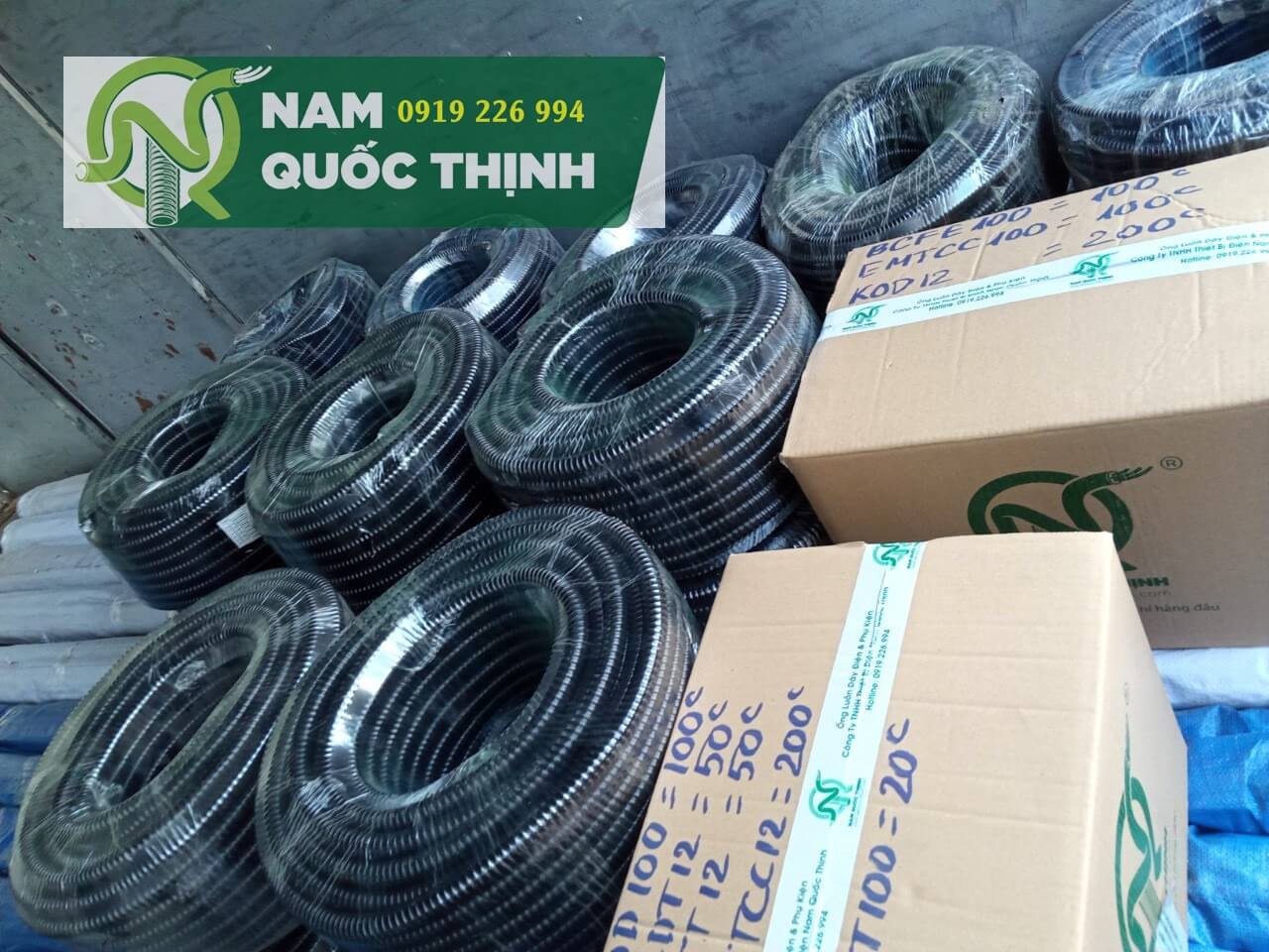 ong ruot ga loi thep boc nhua phi 20 giao cho doi tac kem voi phu kien di xe tai