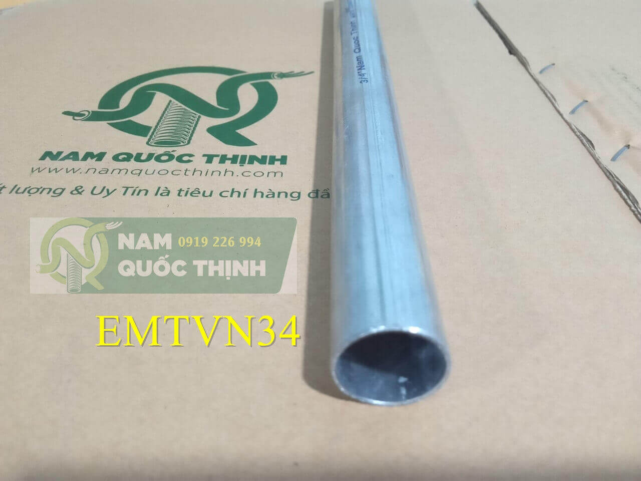 ống thép luồn dây điện trơn emt d25