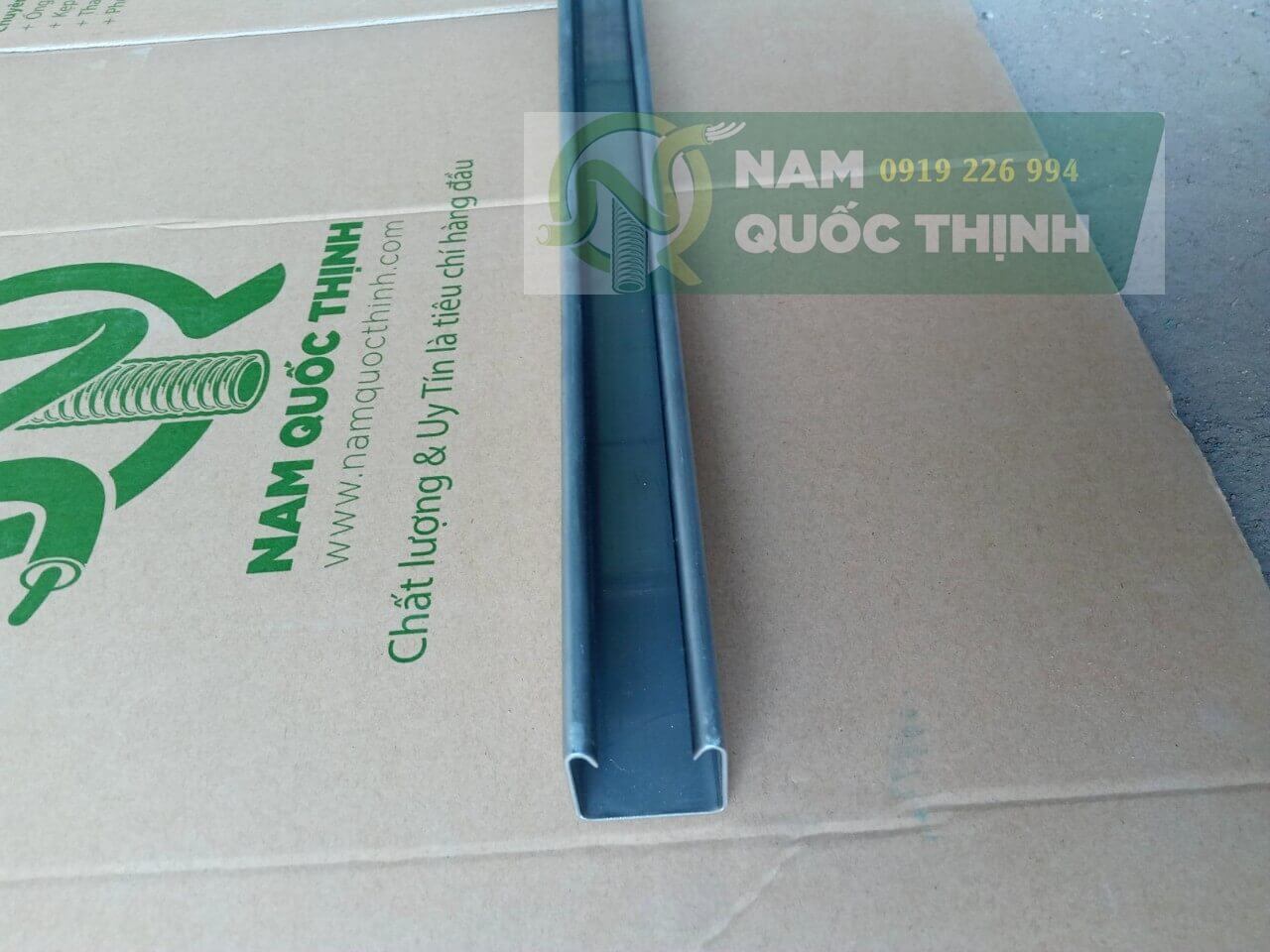 thanh chống đa năng inox treo máng cáp lưới inox 304