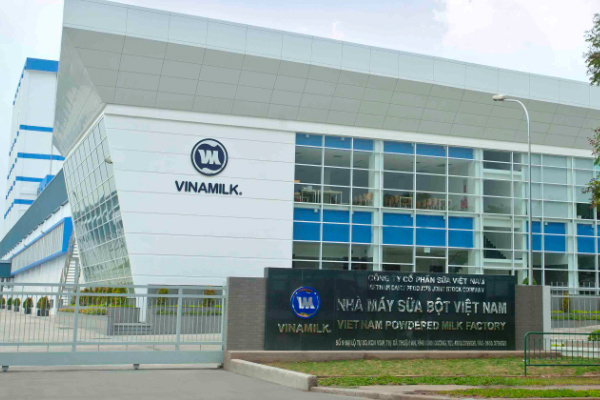 Nhà máy VINAMILK sử dụng máng lưới inox 304 – 200x50 mm bền bỉ