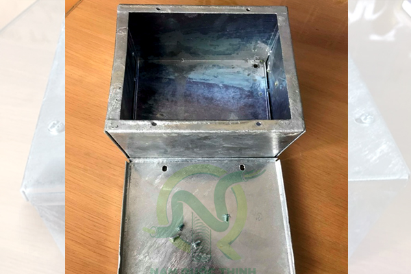Hộp thép Pullbox nhúng nóng 150x150x100 chất lượng