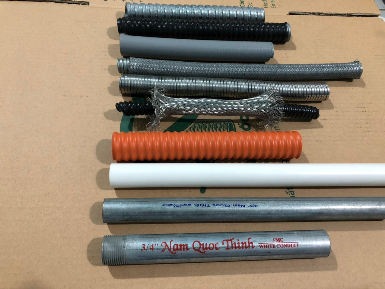 các kiểu ống ruột gà lõi thép 